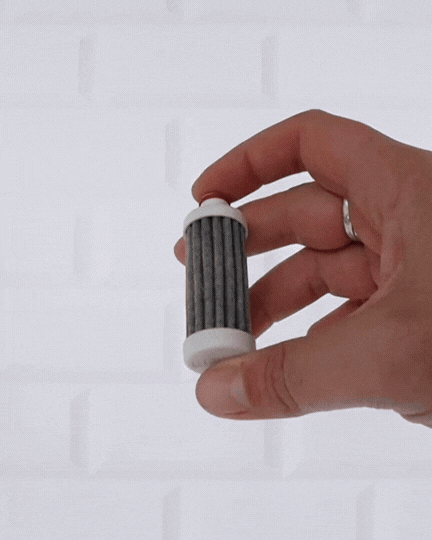 Banner showing how a filter is inserted into the FlavaFil chamber before use.