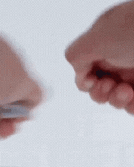 Banner showing how cold brew tea leaves are added to the FlavaFil straw before use.